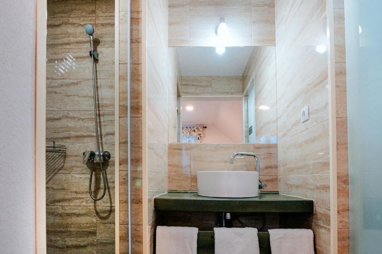 Kadarhaz Bed & Breakfast Vlahita Ngoại thất bức ảnh