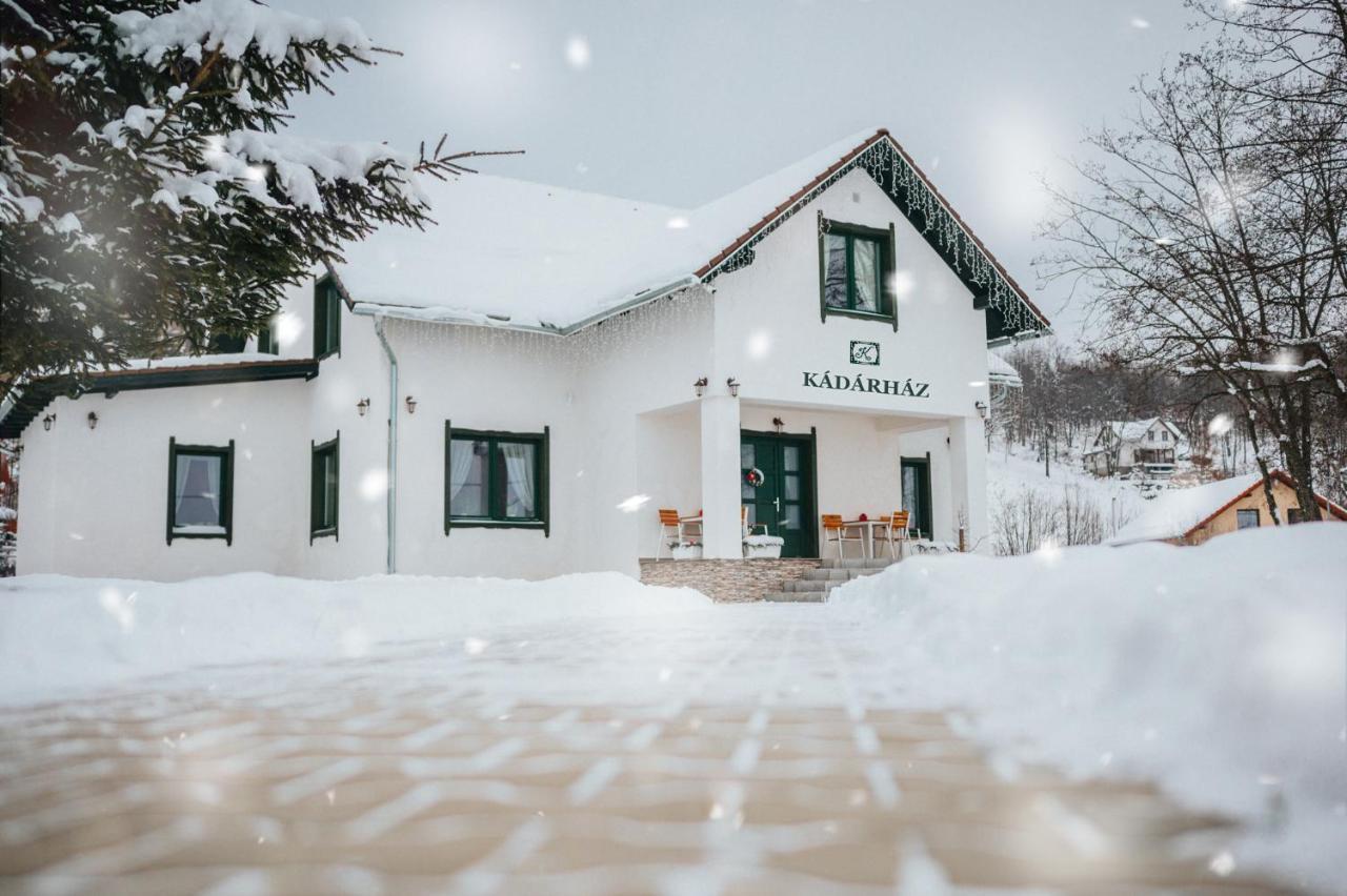 Kadarhaz Bed & Breakfast Vlahita Ngoại thất bức ảnh